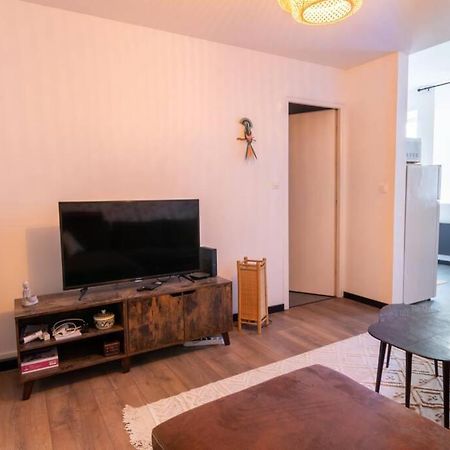 *Appartement Au Bout Du Monde Thouars* Екстер'єр фото