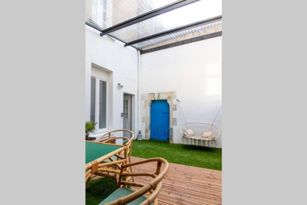 *Appartement Au Bout Du Monde Thouars* Екстер'єр фото