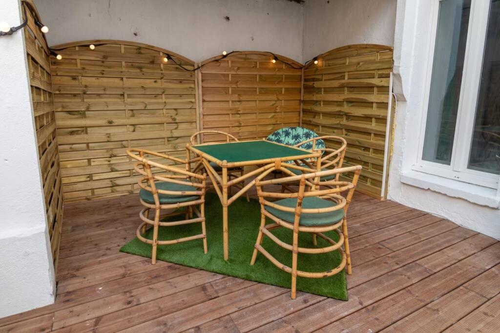 *Appartement Au Bout Du Monde Thouars* Екстер'єр фото